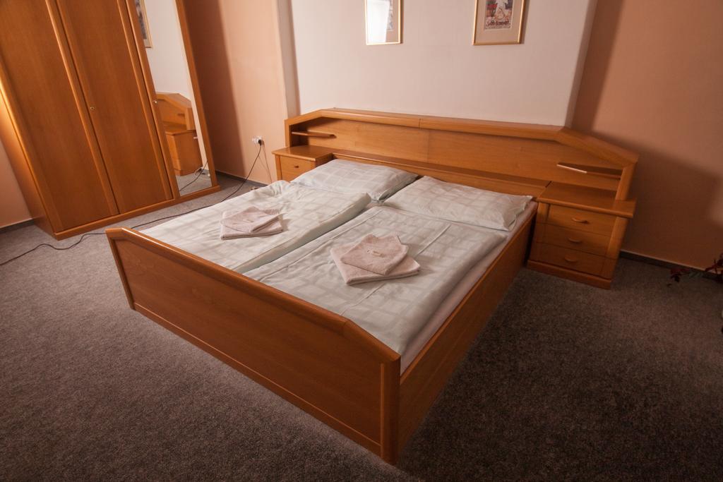 Klenci pod Cerchovem Hotel Haltrava الغرفة الصورة